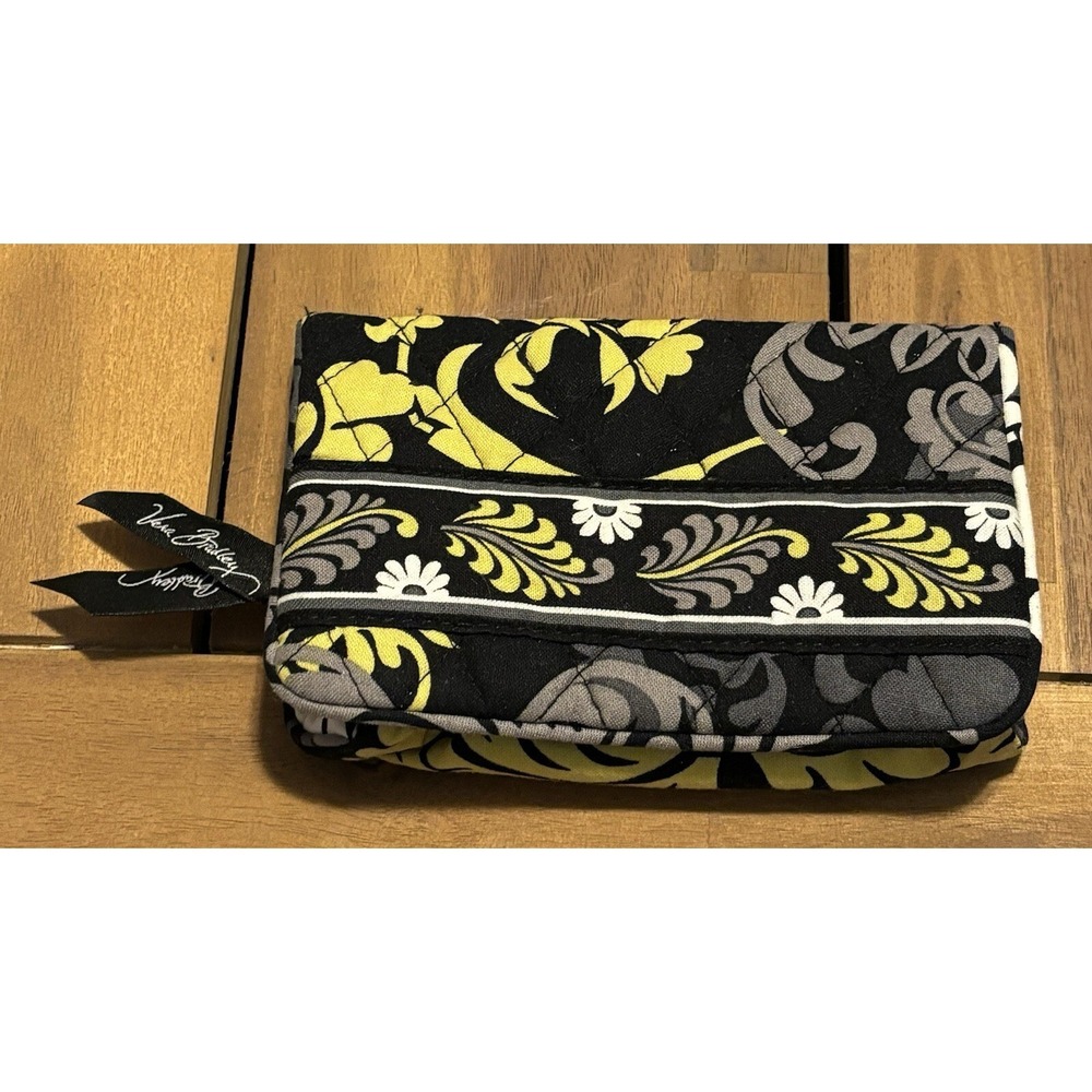 Vera Bradley‎ Wallet Baroque Black White And Yellow Retired Design Pre-Owned